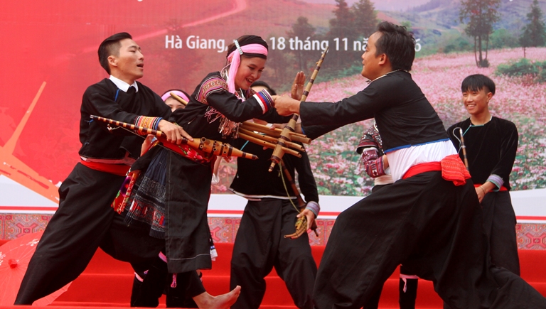 Tiếng khèn trong đời sống người Mông